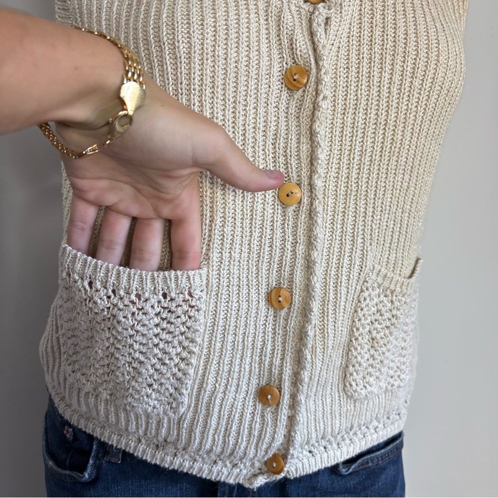 Vintage Russ woman’s sweater button up vest - Picture 4 of 6